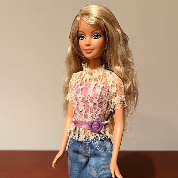 Barbie Doll 2006 Fashion Fever Wave V - Picture 2 of 5